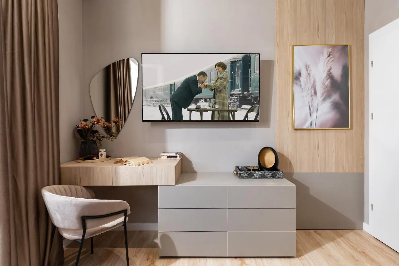 Qult - Orient Express Appartement Boekarest
