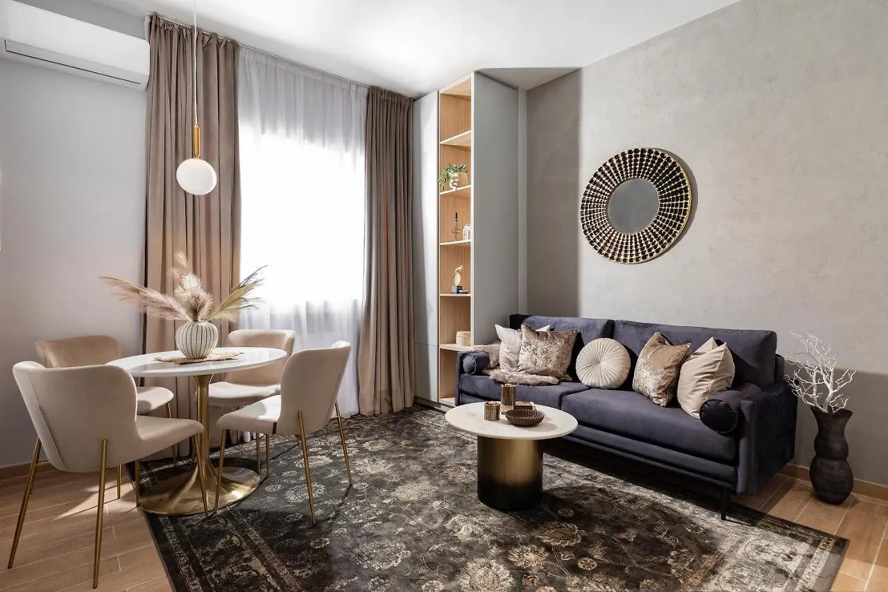 Qult - Orient Express Appartement Boekarest